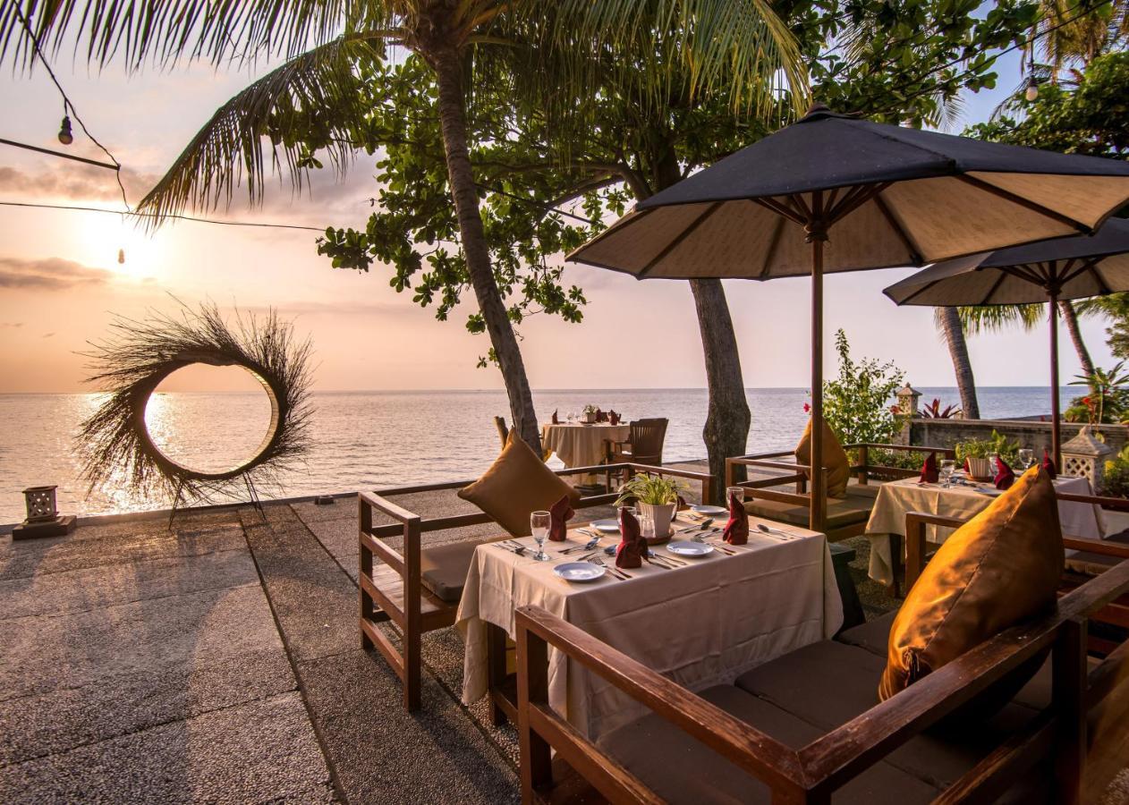Nugraha Lovina Seaview Resort & Spa Exterior photo
